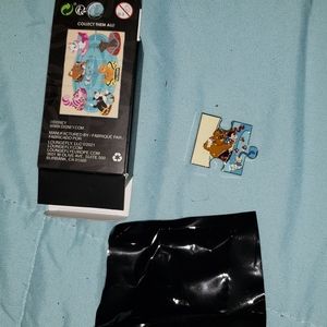 Toulouse from the Boxlunch Loungefly Cat Puzzle Pin Set